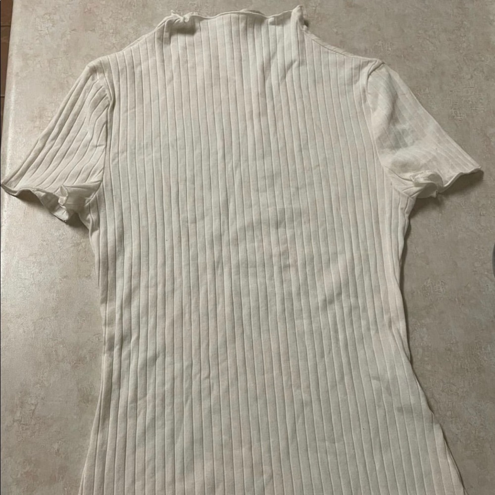 Women’s ribbed top